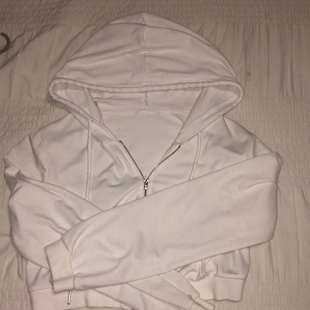 amazon cropped white zip up jacket